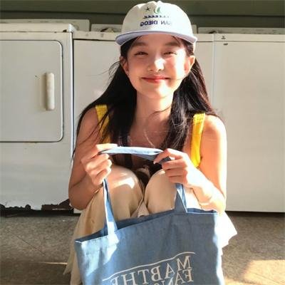 与鲨鱼游弋